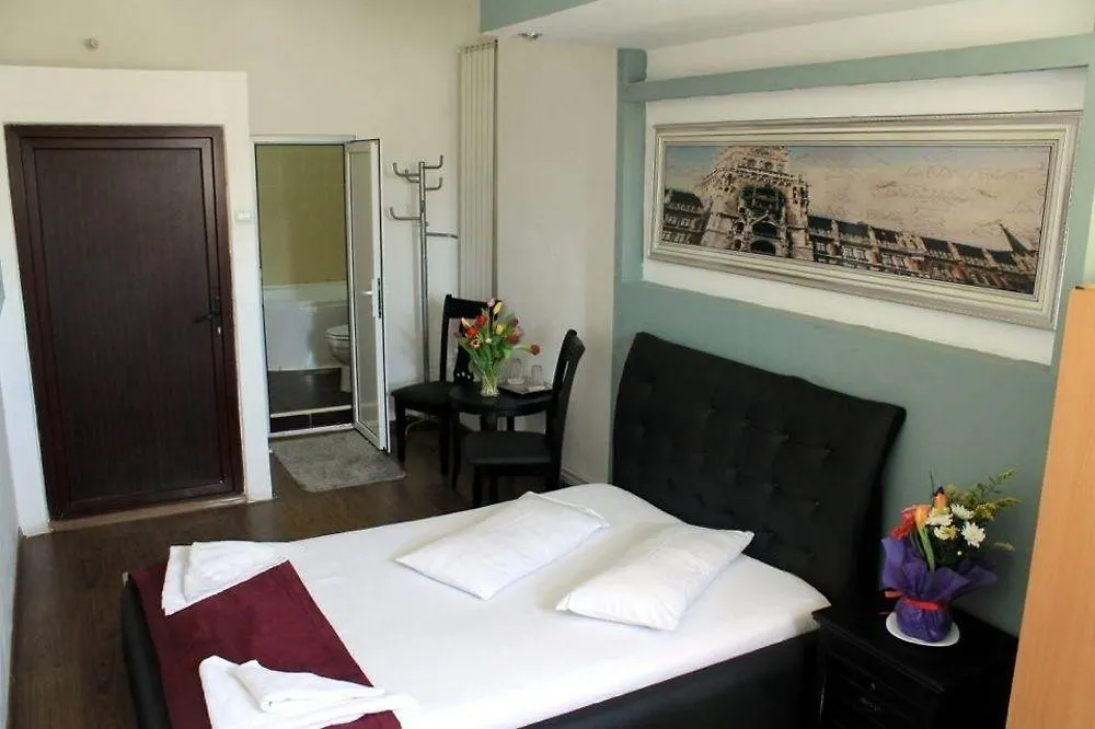 Hotel Funnytime Βουκουρέστι