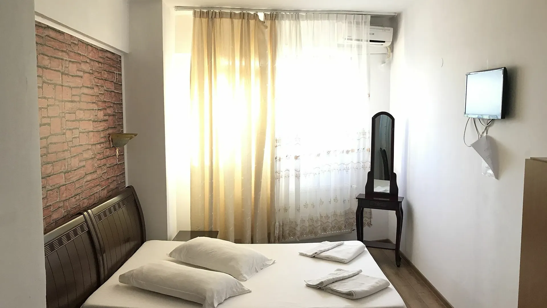 Hotel Funnytime Bucharest