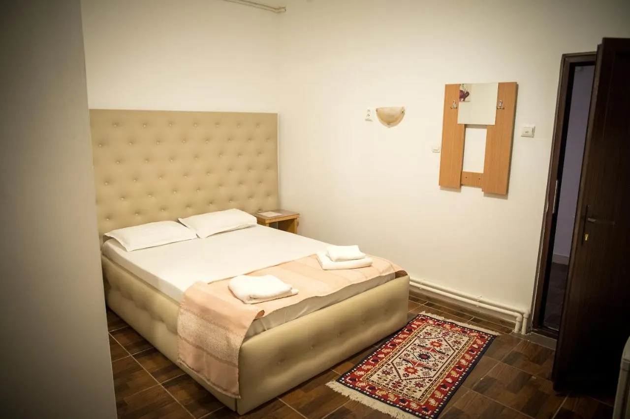 Hotel Funnytime Βουκουρέστι