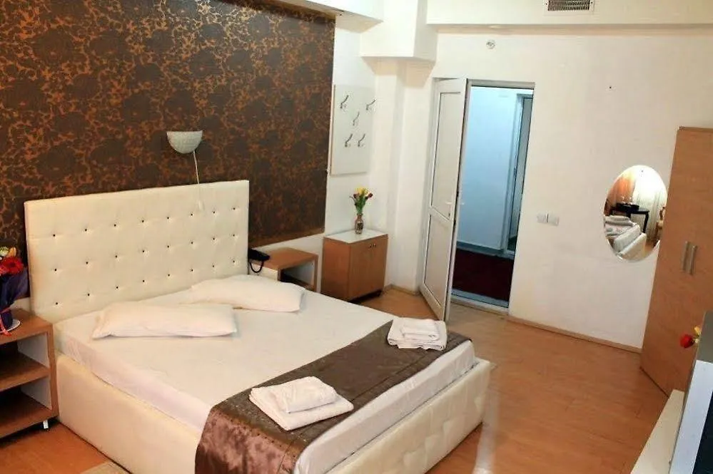 Hotel Funnytime Βουκουρέστι