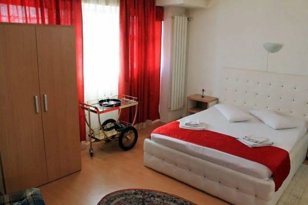 Hotel Funnytime Βουκουρέστι 3*,  Ρουμανία
